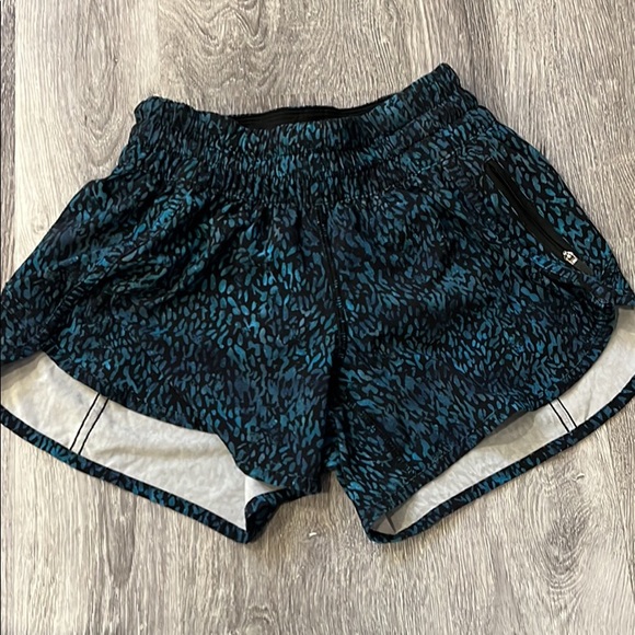 Lululemon shorts - Picture 2 of 3